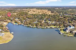 329 Comanche Dr, Lake Kiowa, TX 76240 - Photo 1