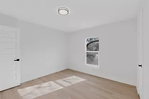 2219 Wilbur St, Dallas, TX 75224 - Photo 4