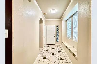 2639 Blackstone Drive, Grand Prairie, TX 75052 - Photo 6