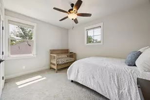 107 W Peach St, Grapevine, TX 76051 - Photo 20