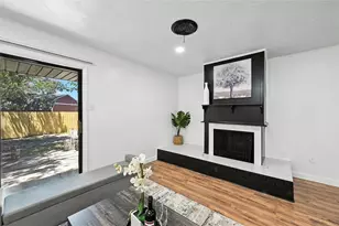 214 W Dorris Dr, Grand Prairie, TX 75051 - Photo 10