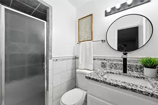 214 W Dorris Dr, Grand Prairie, TX 75051 - Photo 12