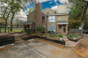 2104 Park Willow Ln, Arlington, TX 76011 - Photo 32