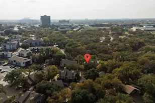 2104 Park Willow Ln, Arlington, TX 76011 - Photo 2