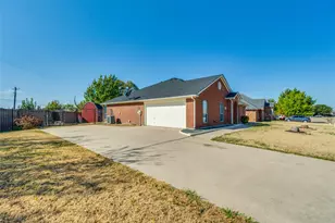 1501 Millbrook Dr, Midlothian, TX 76065 - Photo 2