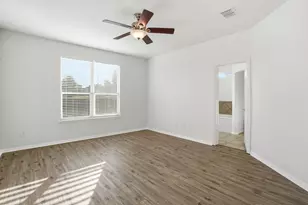 5860 Barrier Reef Dr, Fort Worth, TX 76179 - Photo 4