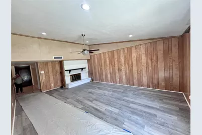 705 Edelweiss Drive, Grand Prairie, TX 75052 - Photo 8