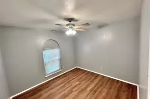 705 Edelweiss Dr, Grand Prairie, TX 75052 - Photo 10