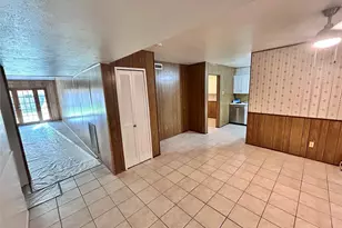 705 Edelweiss Dr, Grand Prairie, TX 75052 - Photo 2