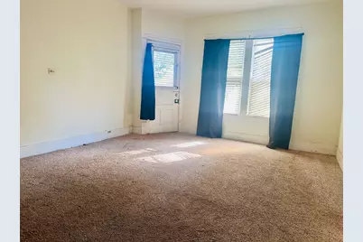 735 N Robinson Street, Cleburne, TX 76031 - Photo 22