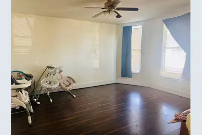 735 N Robinson Street, Cleburne, TX 76031 - Photo 16