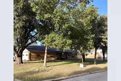 1417 Oak Hills Drive, Graham, TX 76450 - Photo 1