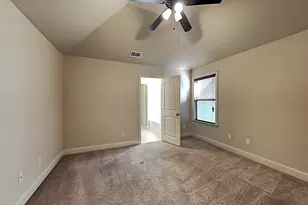 5860 Burgundy Rose Dr, Fort Worth, TX 76123 - Photo 6