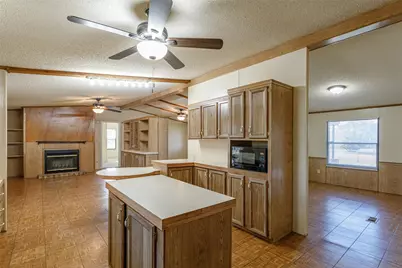 907 Neptune Drive, Granbury, TX 76049 - Photo 18