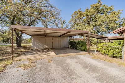 412 Oakview Drive, Springtown, TX 76082 - Photo 4