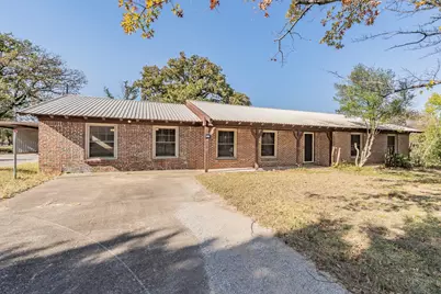 412 Oakview Drive, Springtown, TX 76082 - Photo 2