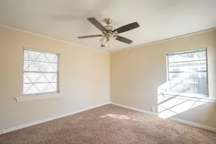 1605 Maple Dr, Garland, TX 75042 - Photo 12