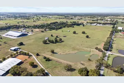 000 Friendship Road, Pilot Point, TX 76258 - Photo 2