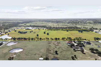 000 Friendship Road, Pilot Point, TX 76258 - Photo 16