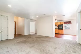 1111 Rock Creek Dr, Garland, TX 75040 - Photo 6