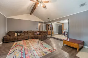 104 Sherry Lynn Dr, China Spring, TX 76633 - Photo 8