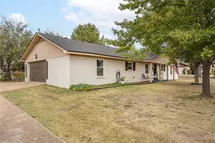 104 Sherry Lynn Dr, China Spring, TX 76633 - Photo 4