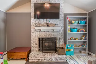 104 Sherry Lynn Dr, China Spring, TX 76633 - Photo 16