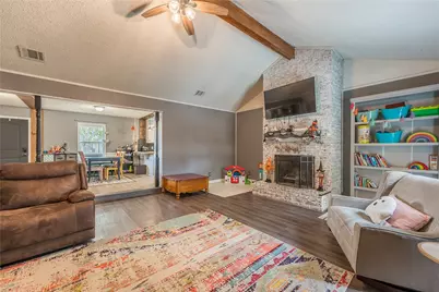 104 Sherry Lynn Drive, China Spring, TX 76633 - Photo 6