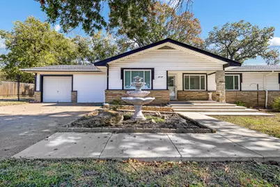 110 Pine Street, Weatherford, TX 76086 - Photo 1