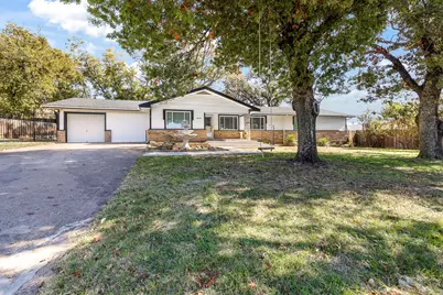 110 Pine Street, Weatherford, TX 76086 - Photo 2