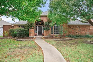 1825 Walters Dr, Plano, TX 75023 - Photo 2