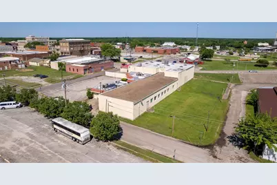 2615 Crockett Street, Greenville, TX 75401 - Photo 8