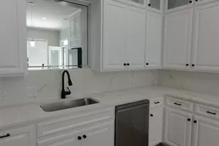 848 S Havenwood Ln S, Fort Worth, TX 76112 - Photo 14