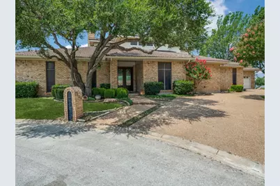 848 S Havenwood Lane S, Fort Worth, TX 76112 - Photo 1