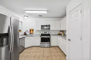 6402 Rockland Dr, Arlington, TX 76016 - Photo 12