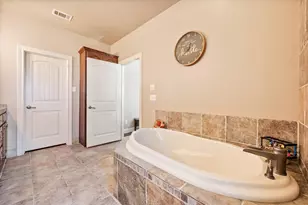 895 Bardin Rd, Grand Prairie, TX 75052 - Photo 6