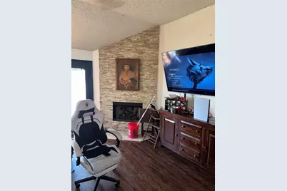 4712 Barnhill Lane, Fort Worth, TX 76135 - Photo 6