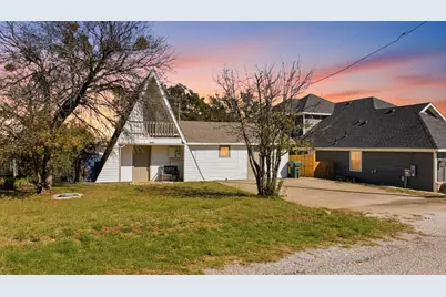 2707 Austin Drive, Granbury, TX 76048 - Photo 2