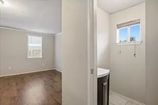 2707 Austin Dr, Granbury, TX 76048 - Photo 12