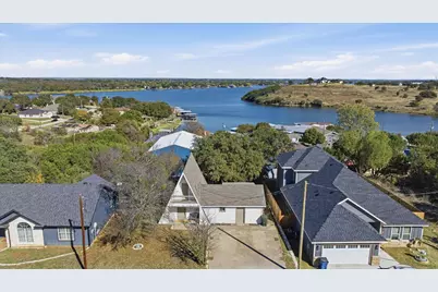 2707 Austin Drive, Granbury, TX 76048 - Photo 2