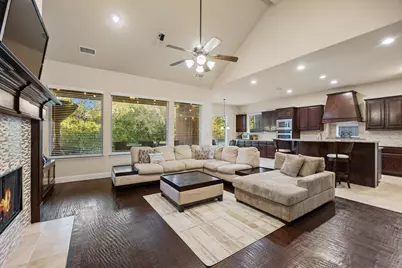 12230 Jackson Creek Drive, Dallas, TX 75243 - Photo 14