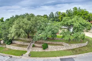 405 Chandler Lake Rd, Fort Worth, TX 76103 - Photo 2