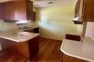 925 42nd St SW, Paris, TX 75460 - Photo 8