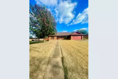 925 42nd Street SW, Paris, TX 75460 - Photo 1
