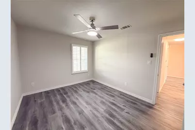 1912 E Branch Hollow Drive, Carrollton, TX 75007 - Photo 28