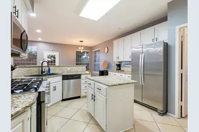 4501 Westbriar Lane, Grand Prairie, TX 75052 - Photo 12