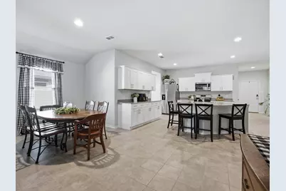 521 Bronze Circle E, Springtown, TX 76082 - Photo 8