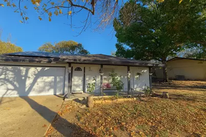 920 Crockett Street, Midlothian, TX 76065 - Photo 1
