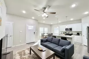 3501 E Renfro St, Burleson, TX 76028 - Photo 12