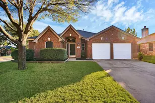 3204 Berkshire Ln, Corinth, TX 76210 - Photo 2